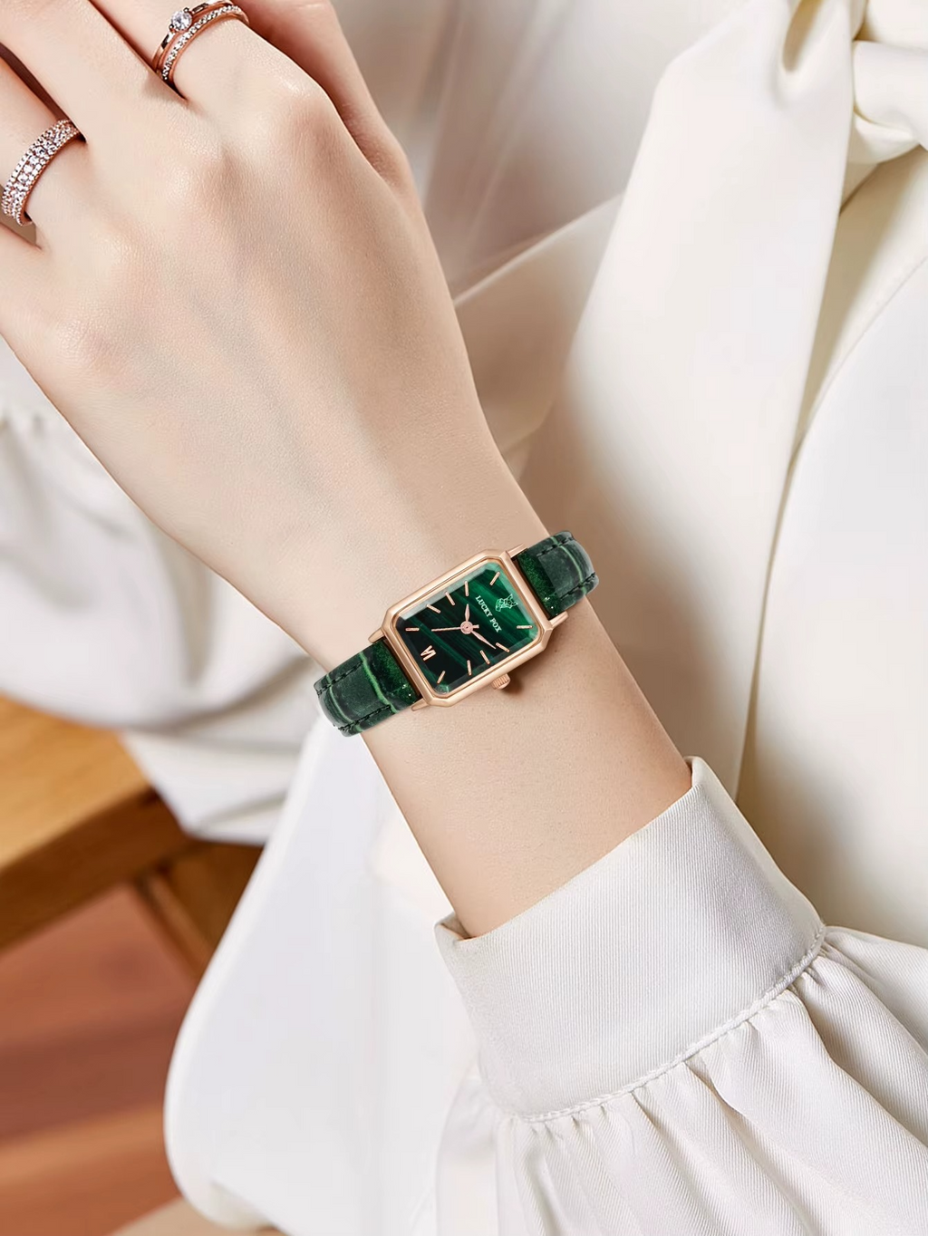 ⌚ 1 Coffret 7 Montres – 1 Style Différent Chaque Jour
